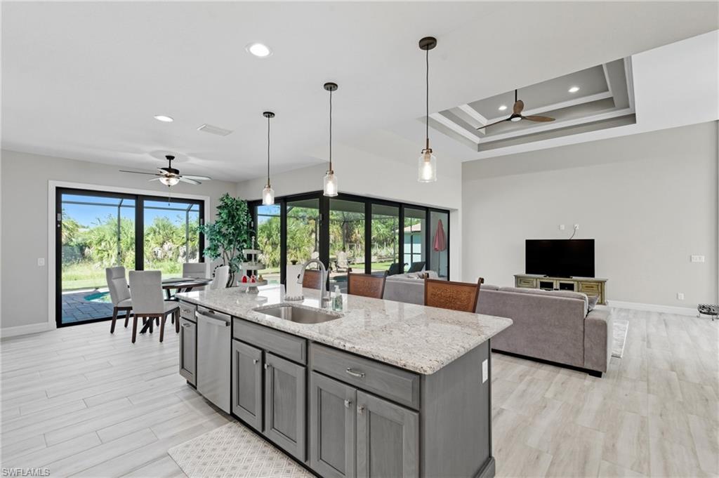 SOUTH GULF COVE - Residential