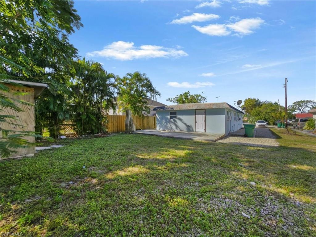 SHADOWLAWN AT NAPLES - Residential