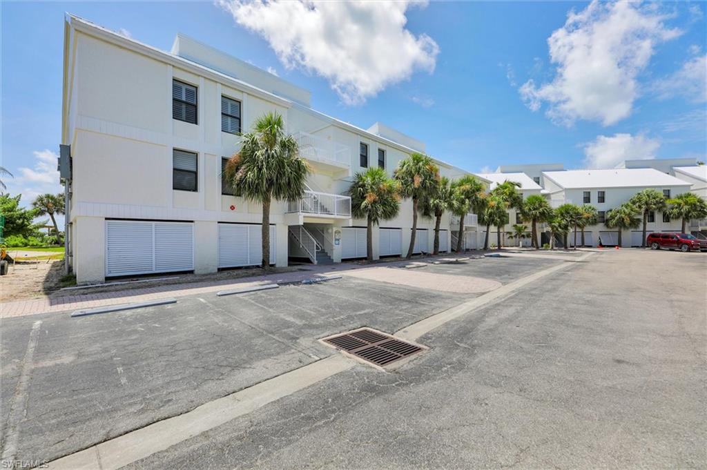 GULF BEACH VILLAS - Residential