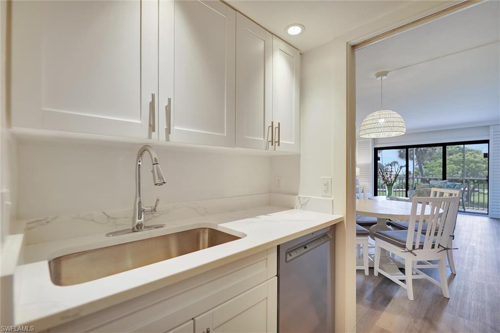 GULF BEACH VILLAS - Residential