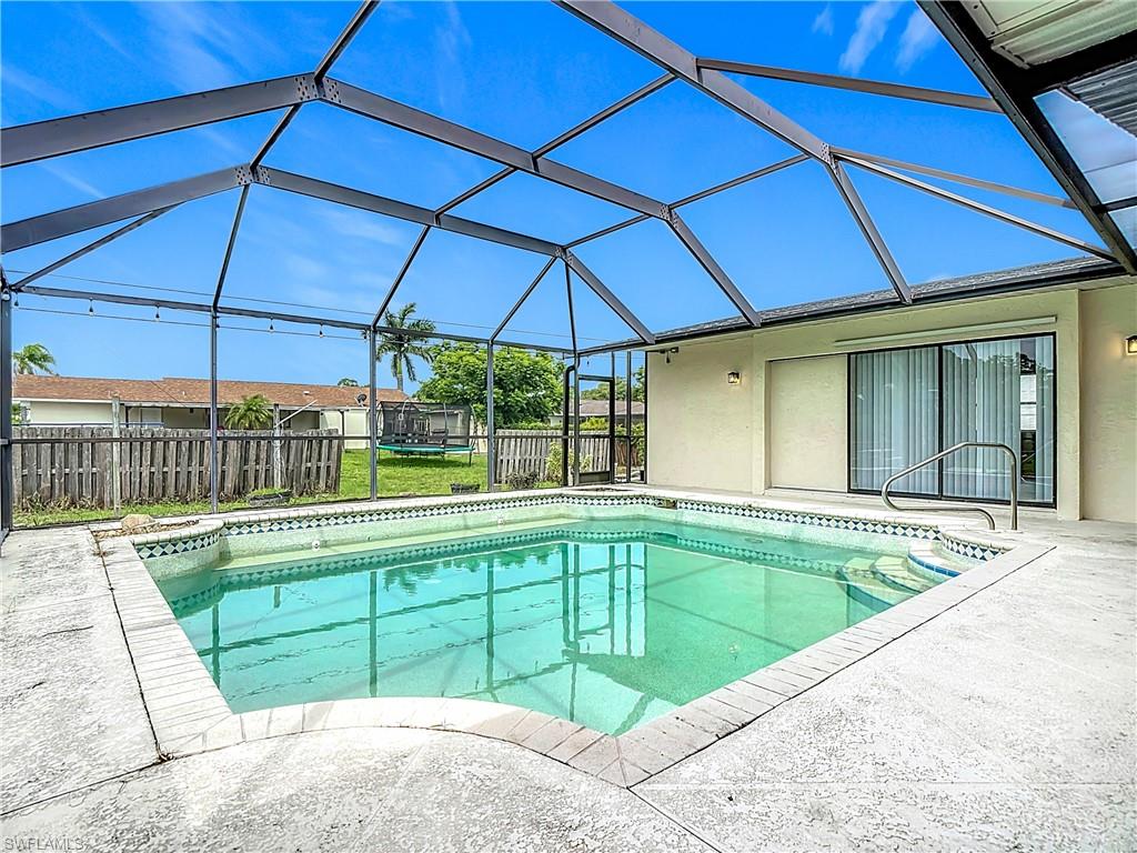 SAN CARLOS PARK - Residential