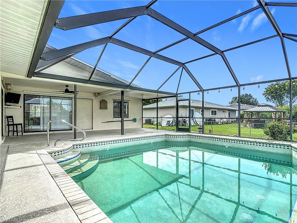 SAN CARLOS PARK - Residential