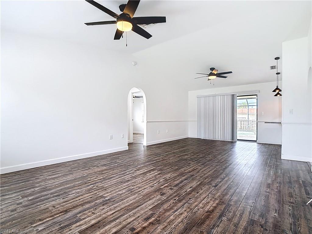 SAN CARLOS PARK - Residential