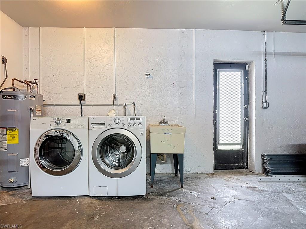 SAN CARLOS PARK - Residential