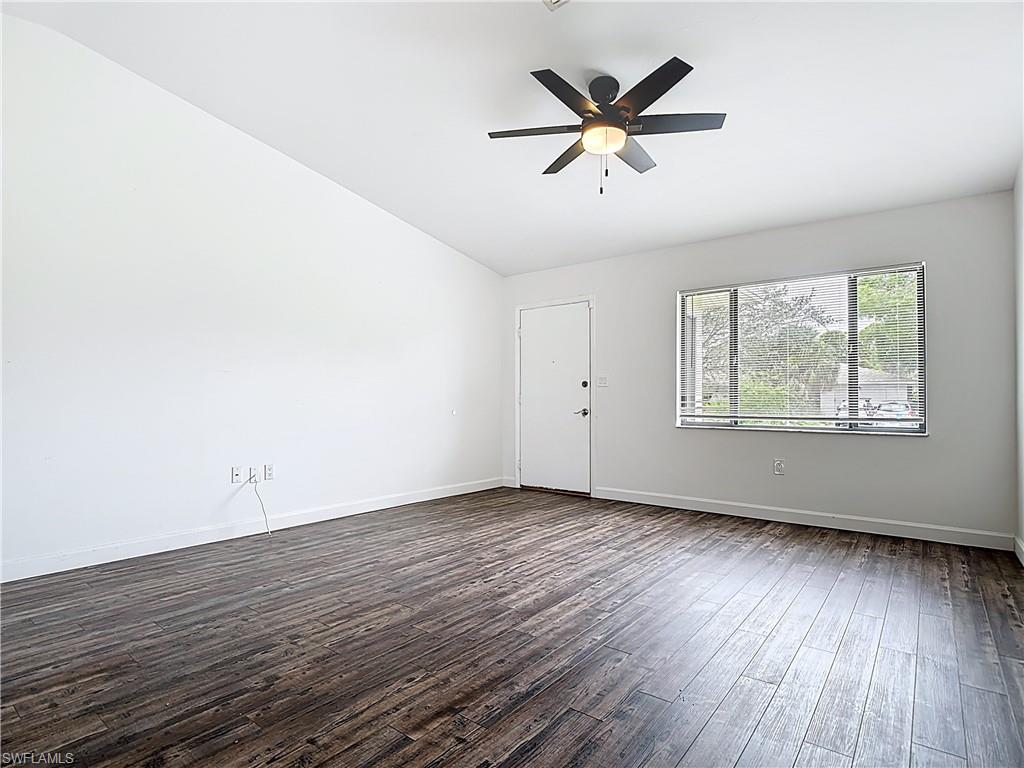 SAN CARLOS PARK - Residential