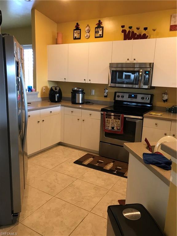 FAIRWAY VILLAS - Residential