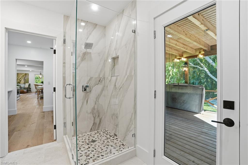 TALL PINES - Residential