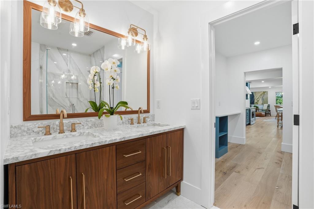 TALL PINES - Residential