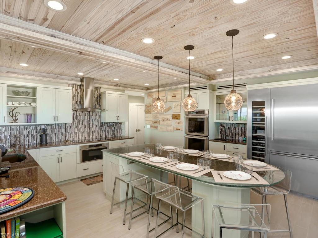 BEACH HOMES - Residential