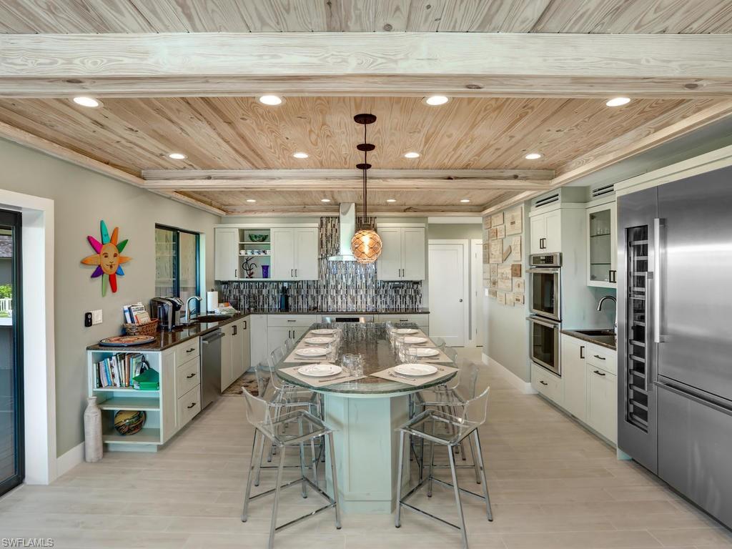 BEACH HOMES - Residential