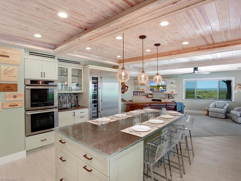 BEACH HOMES - Residential