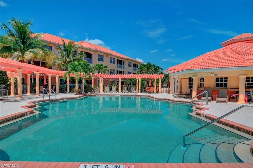 VAN LOON COMMONS - Residential