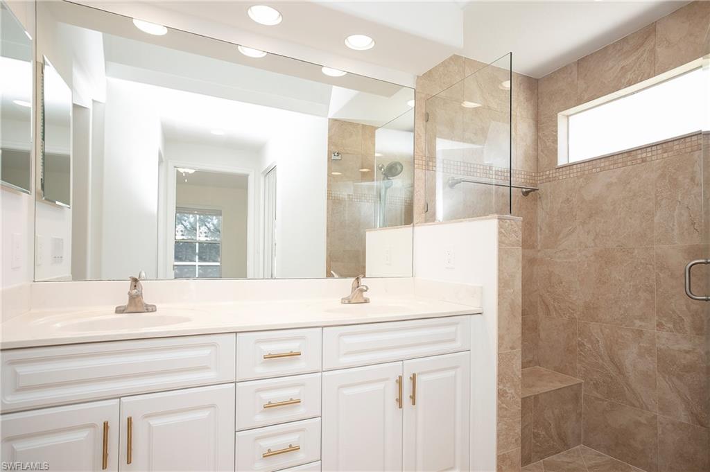 IBIS COVE - Residential