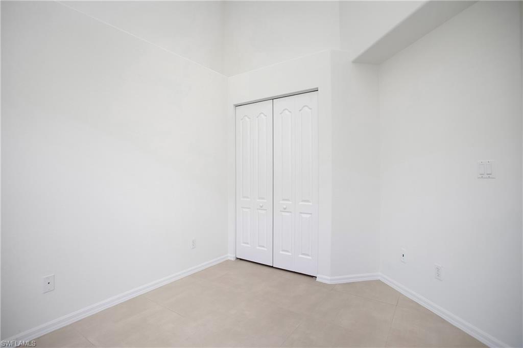 IBIS COVE - Residential