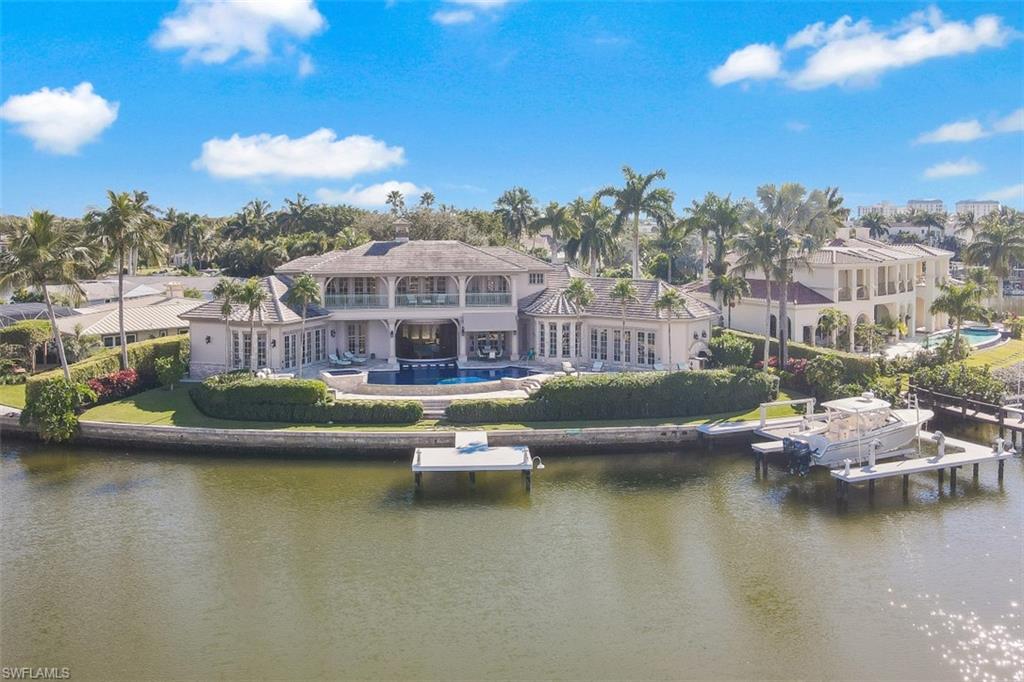 MOORINGS - Residential