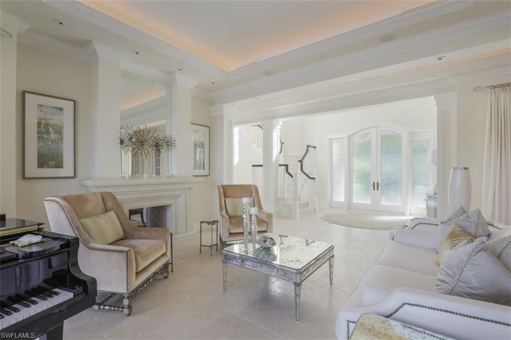 MOORINGS - Residential