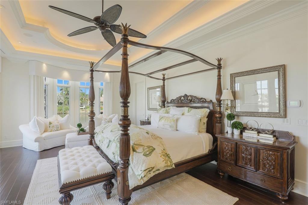 MOORINGS - Residential