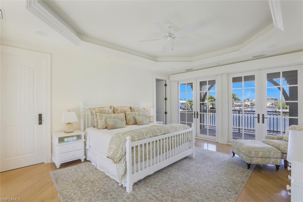 MOORINGS - Residential