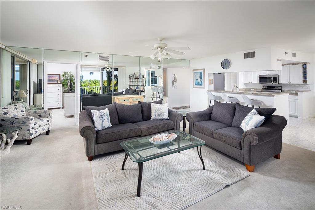 5550 Heron Point DR W 305