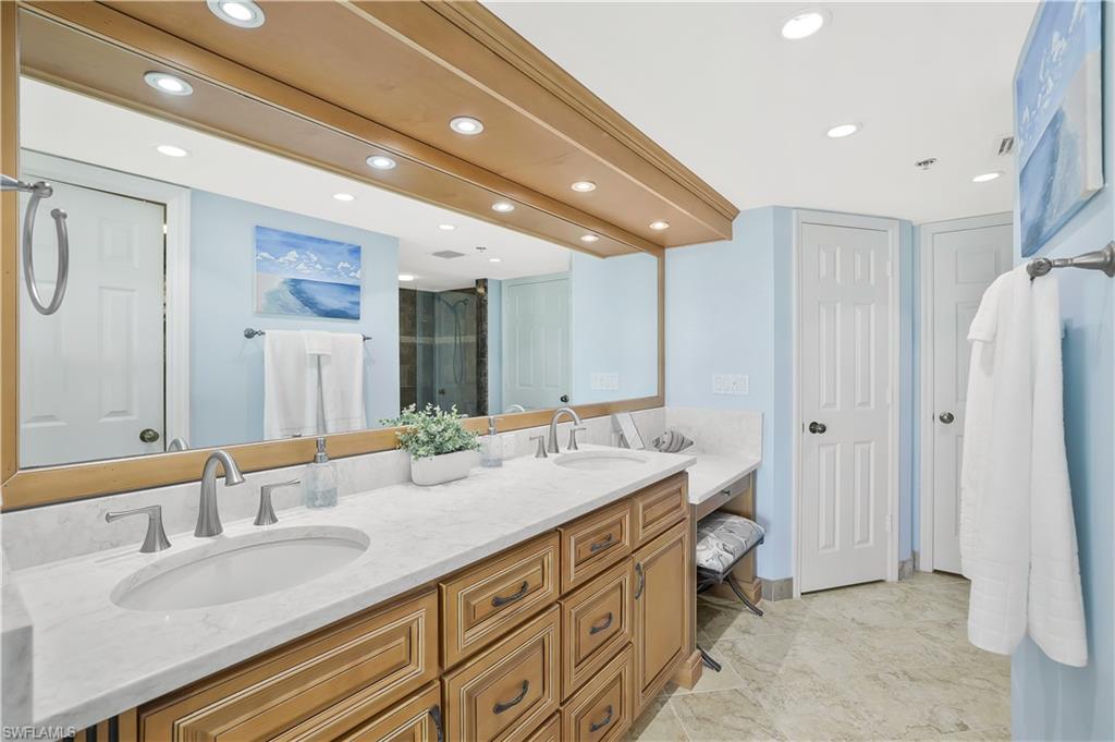 CRESCENT BEACH - Residential