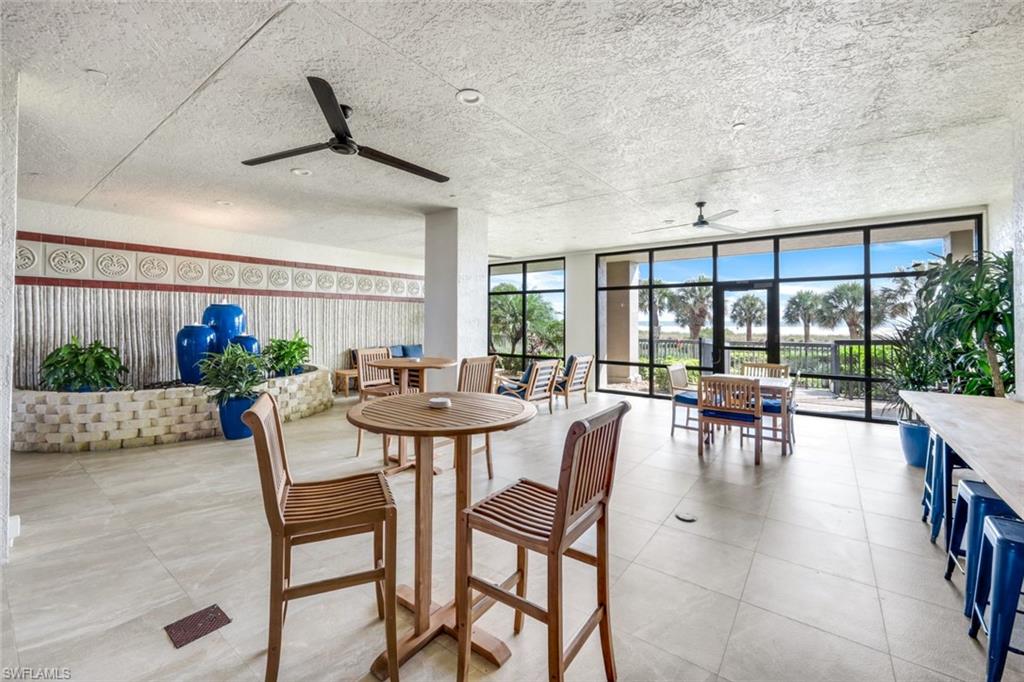 CRESCENT BEACH - Residential