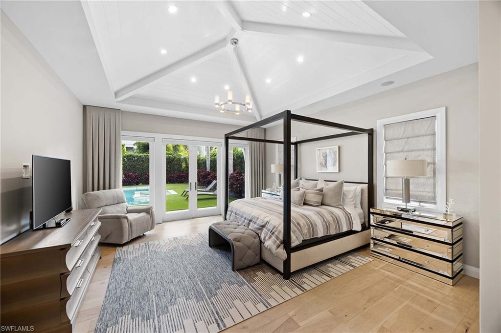 OLDE NAPLES - Residential