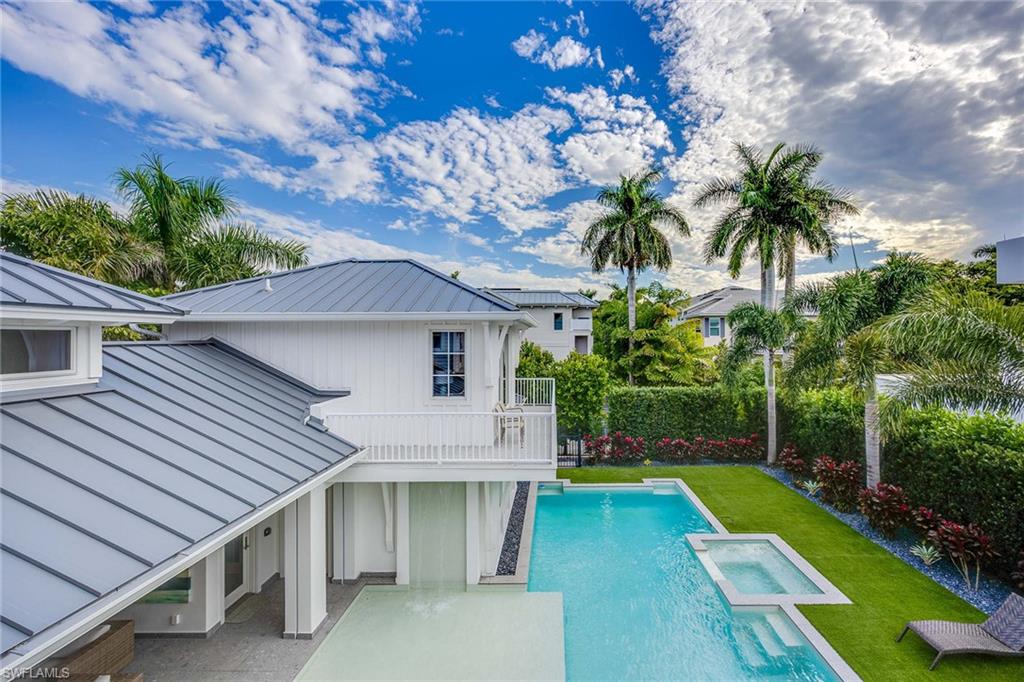 OLDE NAPLES - Residential