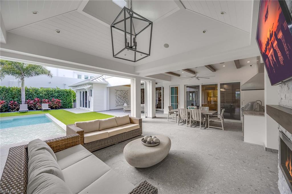 OLDE NAPLES - Residential