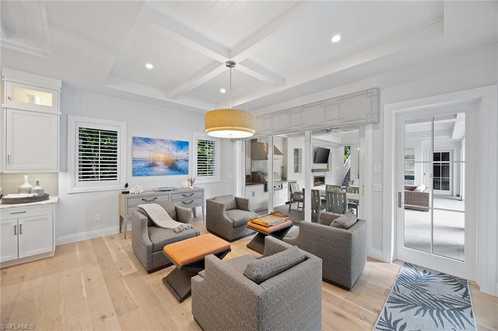 OLDE NAPLES - Residential