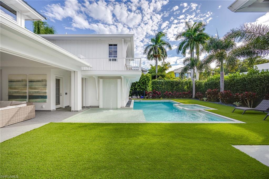 OLDE NAPLES - Residential