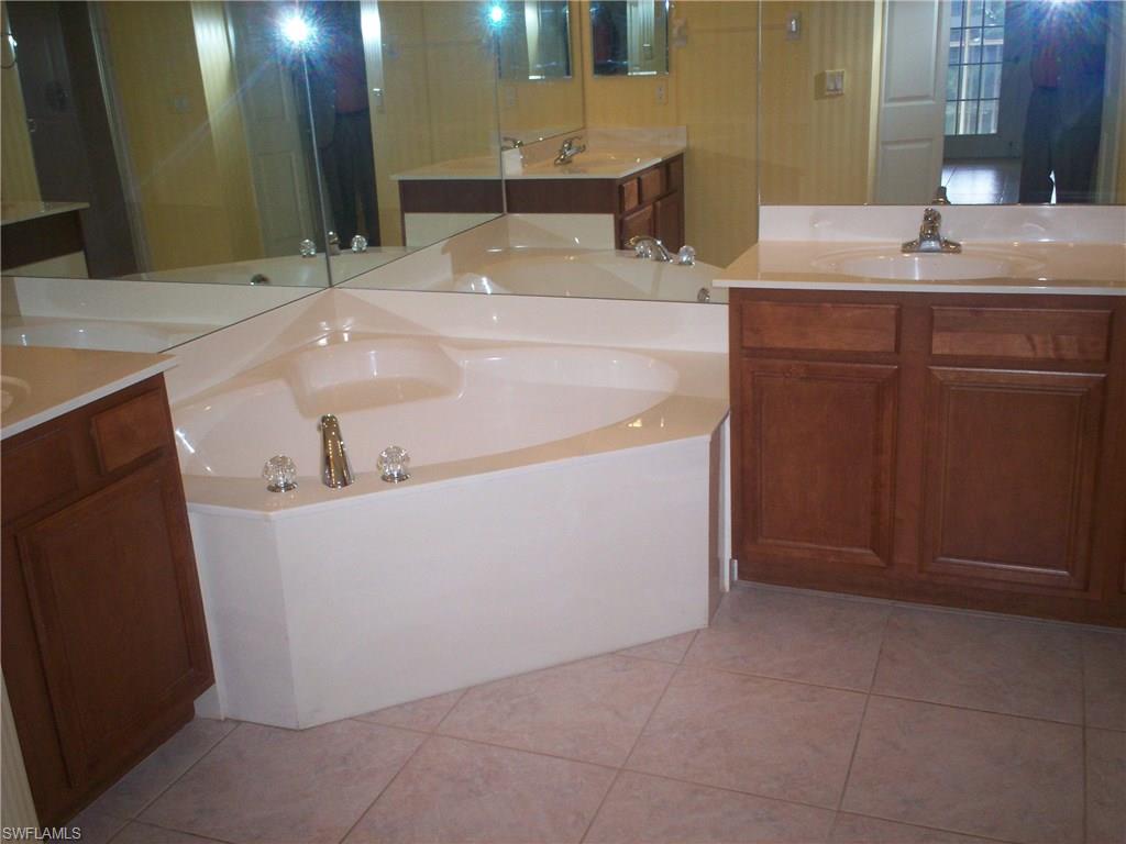 COCONUT SHORES - Residential