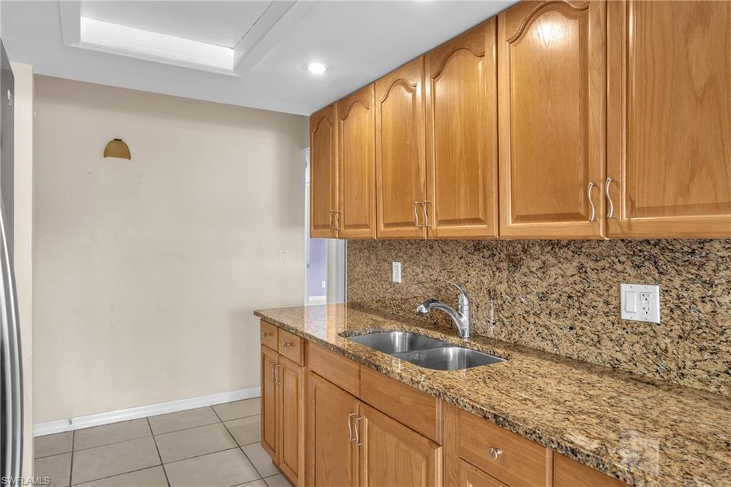 Properties 2366 E Mall DR 212