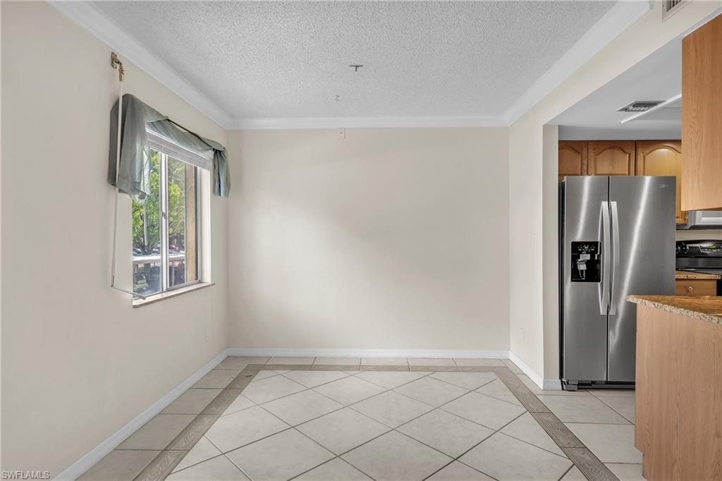 Properties 2366 E Mall DR 212
