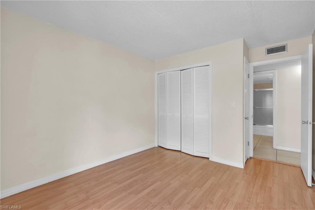 TOWERS CONDO - Residential