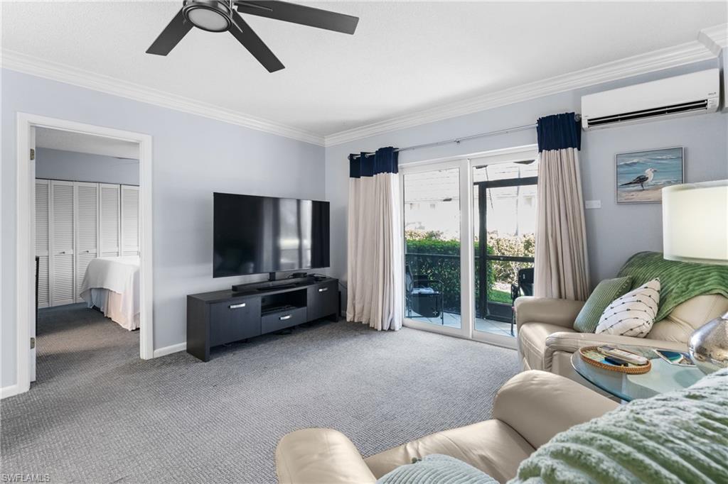 ISLAND MANOR APTS - Residential