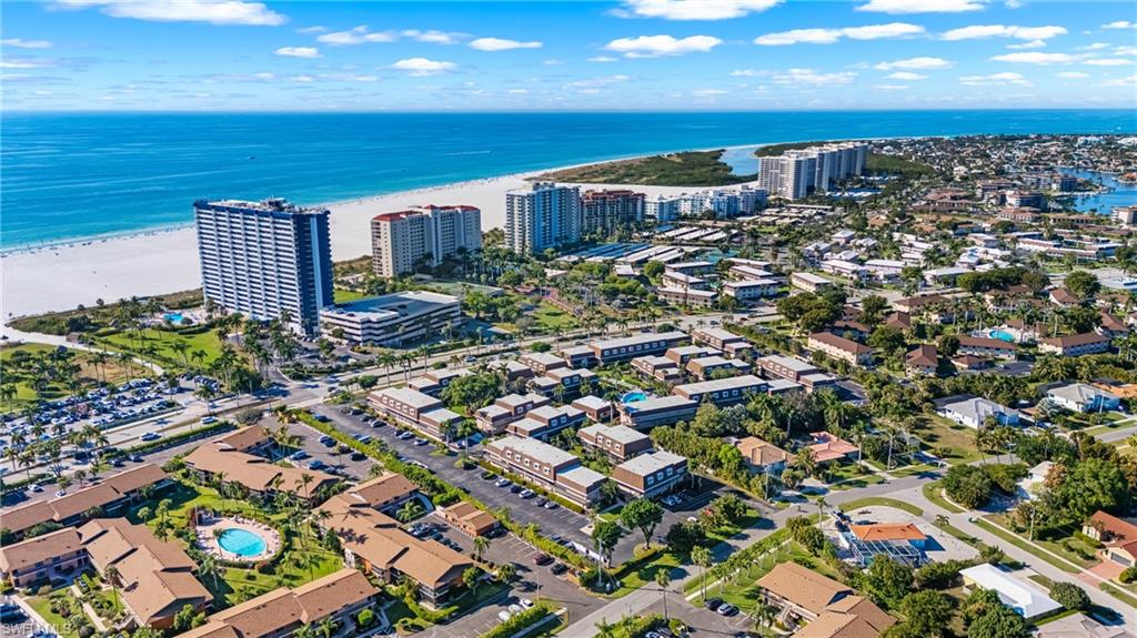 ISLAND MANOR APTS - Residential