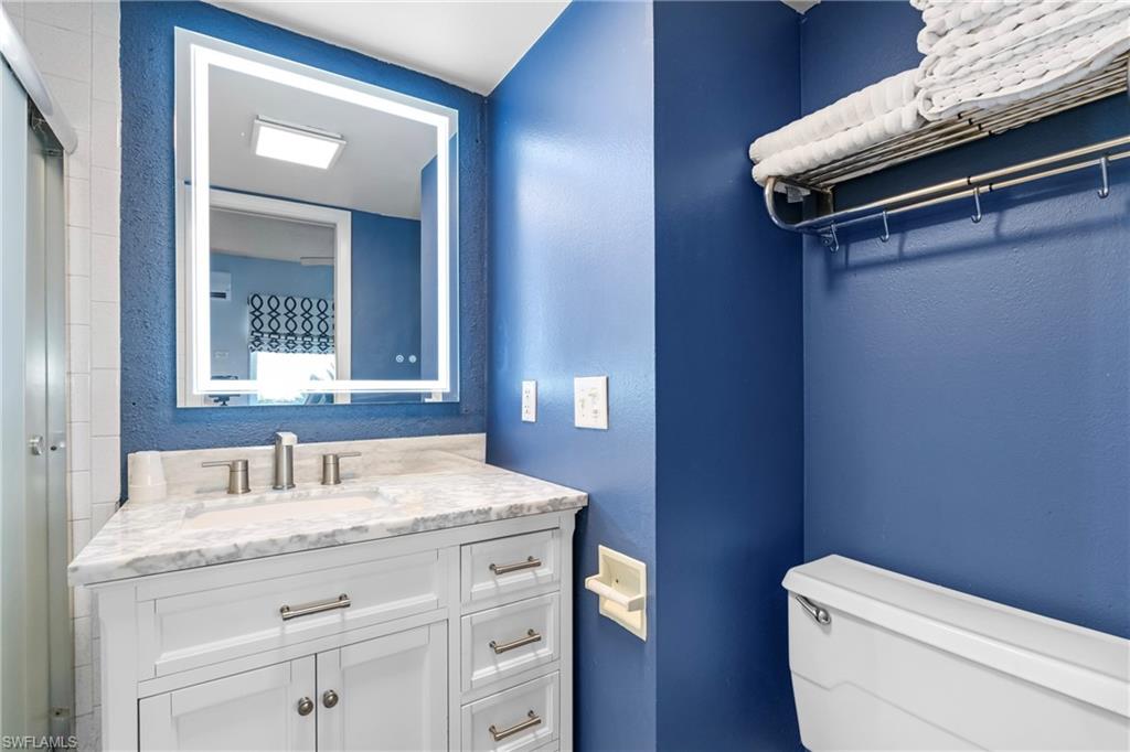 ISLAND MANOR APTS - Residential