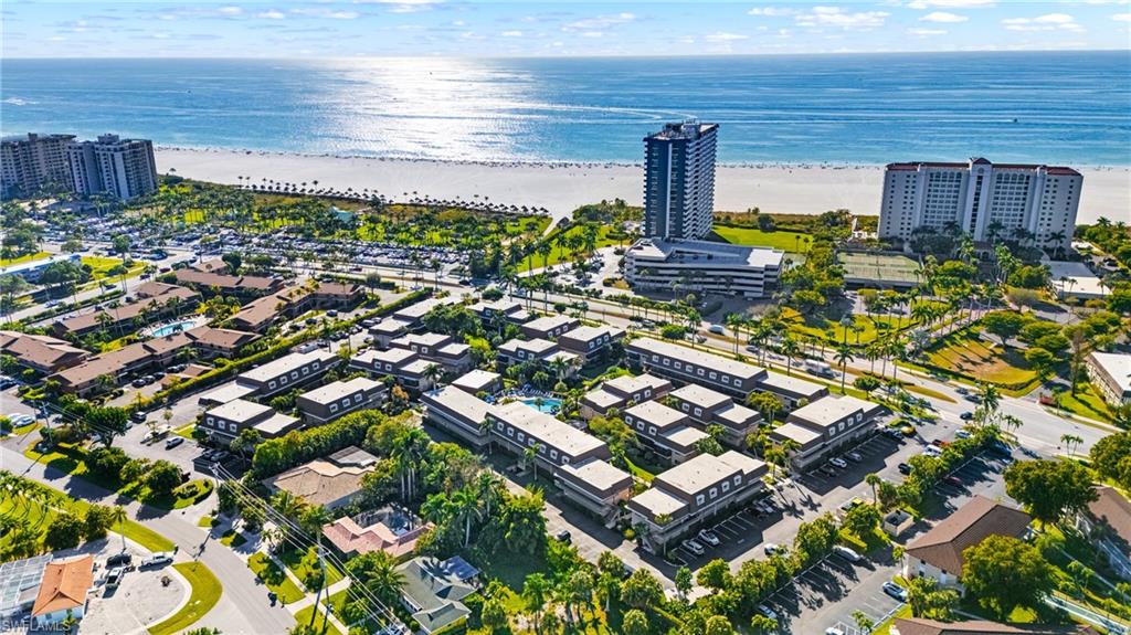 ISLAND MANOR APTS - Residential