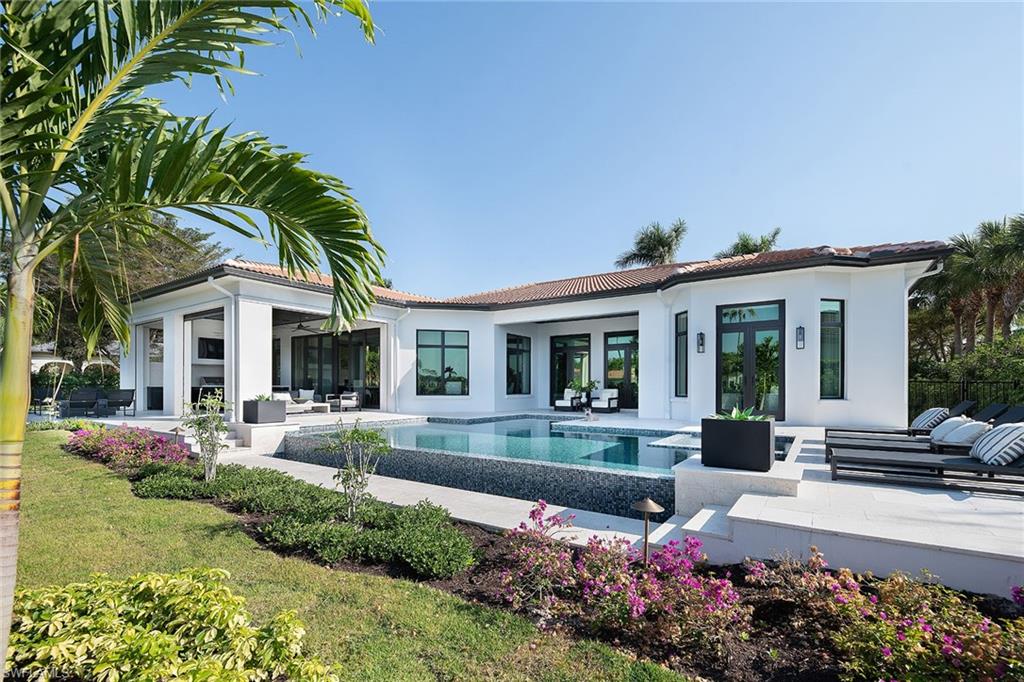 BANYAN ISLAND - Residential