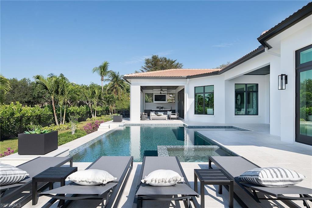 BANYAN ISLAND - Residential