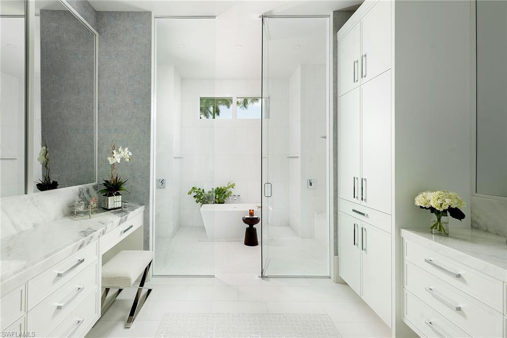 BANYAN ISLAND - Residential