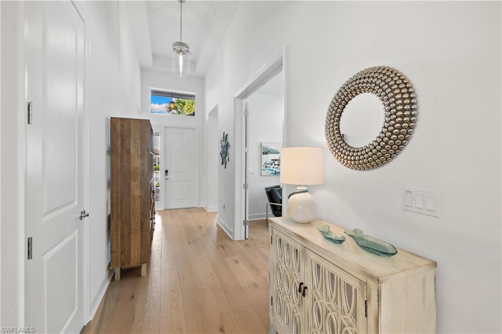 VALENCIA TRAILS - Residential