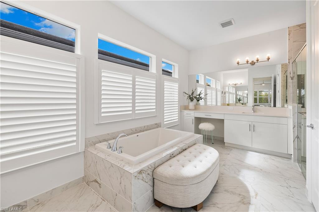 VALENCIA TRAILS - Residential