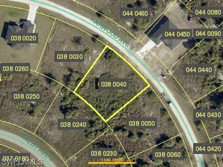 vacant lot on newly resurfaced road close to 82 for easy access into town for shopping or work,