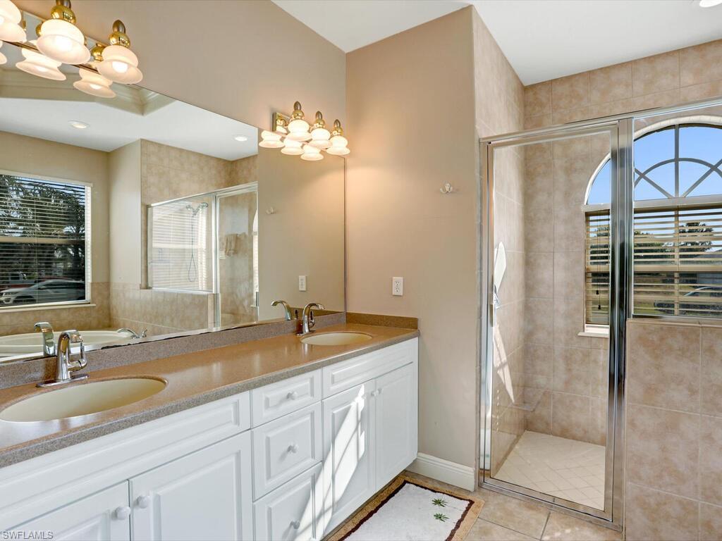 MARCO BEACH - Residential