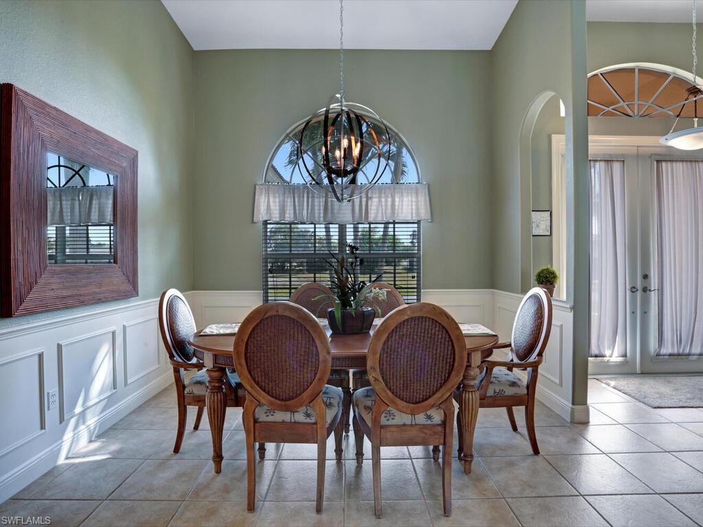 MARCO BEACH - Residential