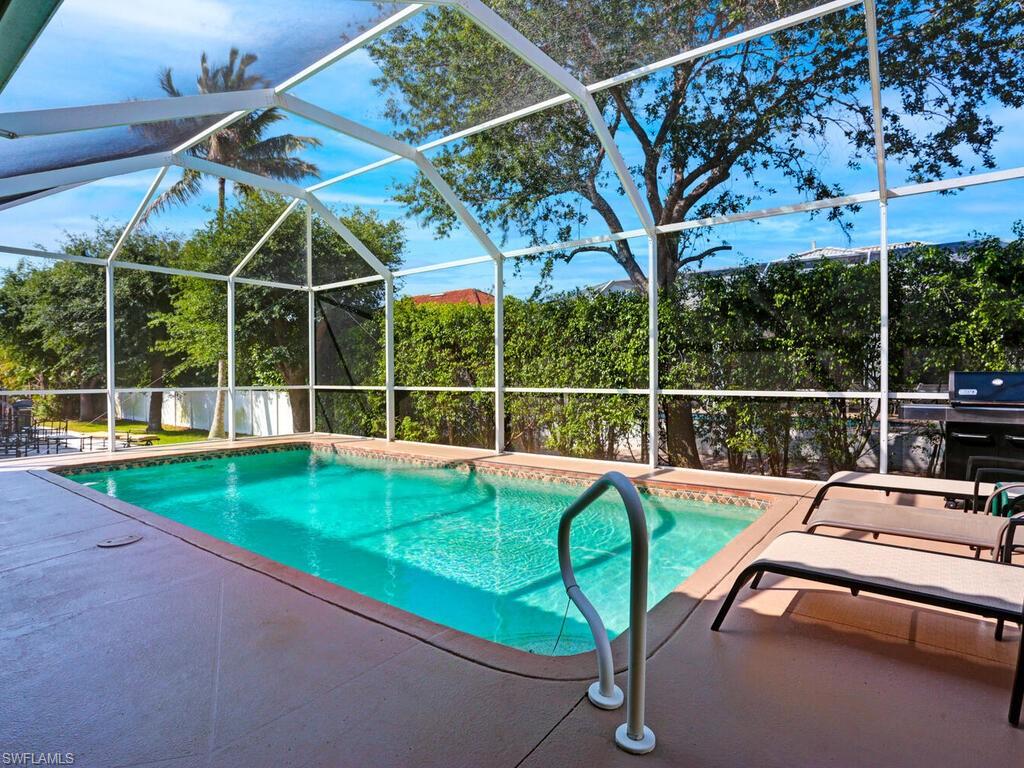 MARCO BEACH - Residential