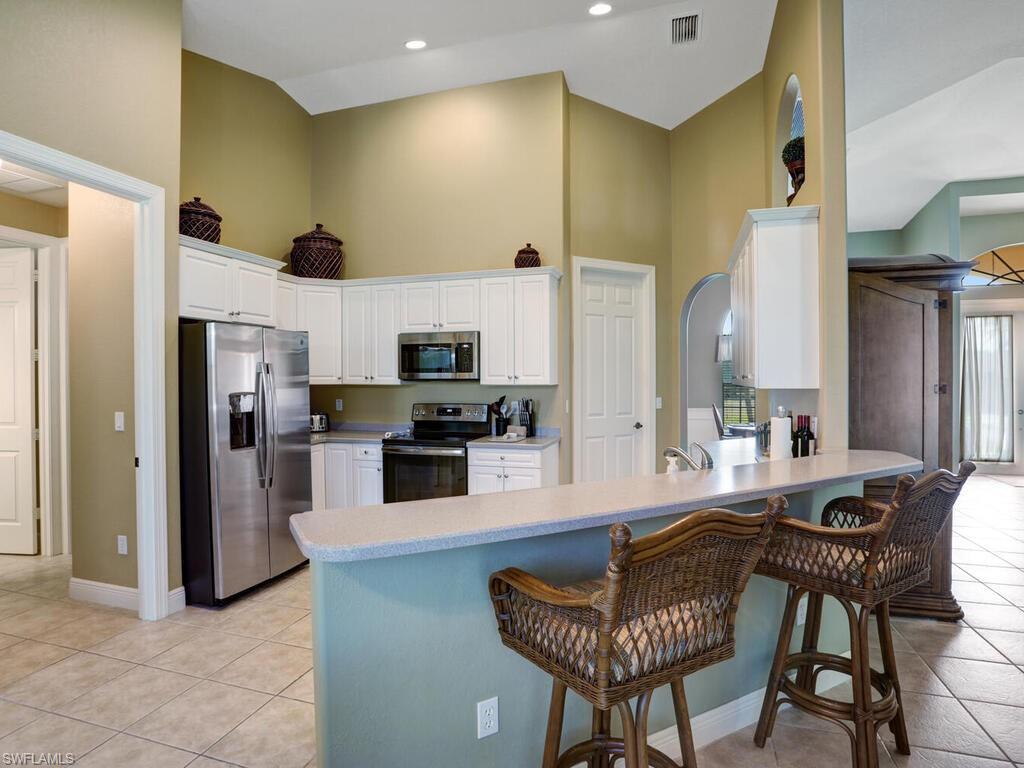 MARCO BEACH - Residential