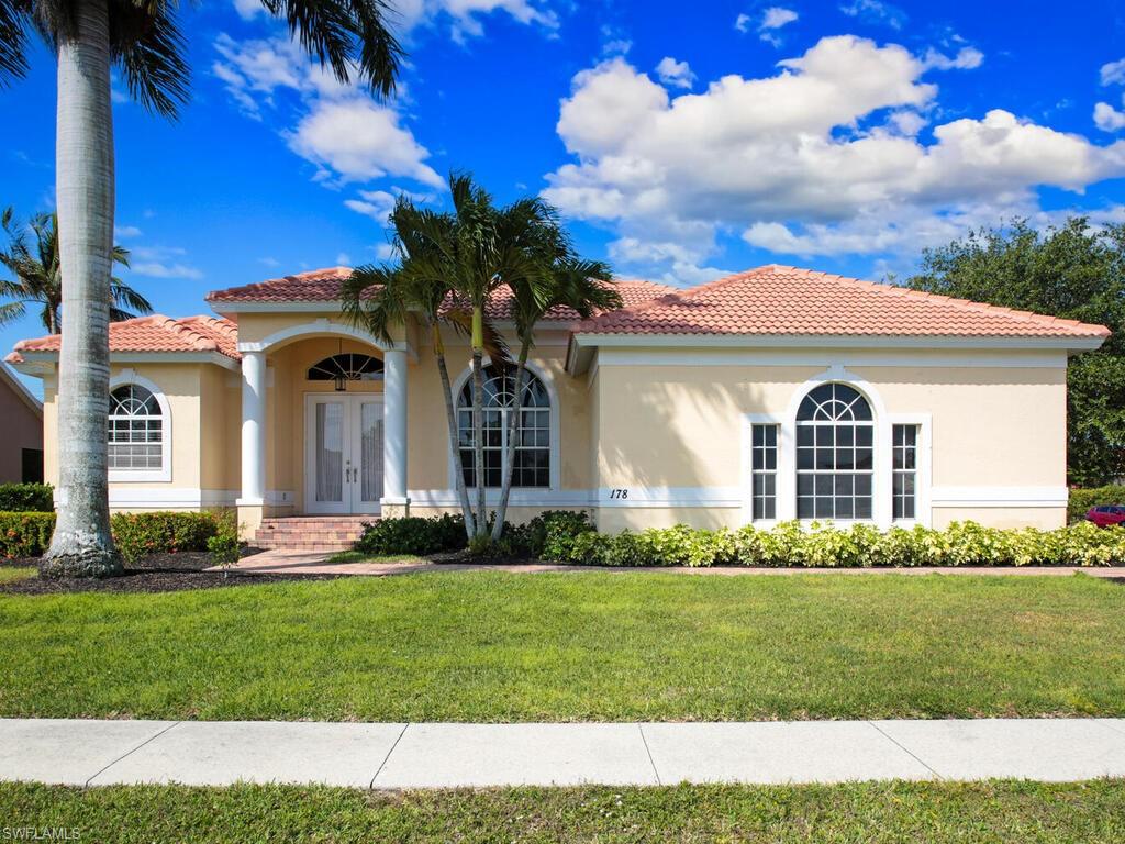 MARCO BEACH - Residential