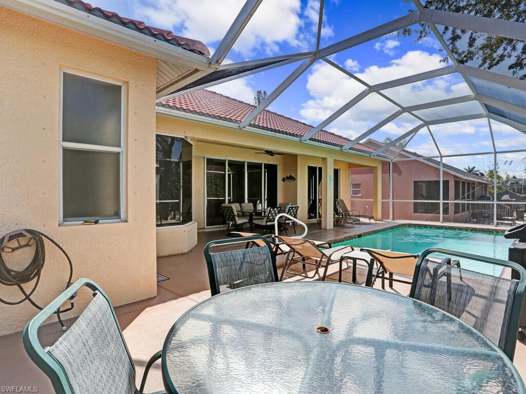 MARCO BEACH - Residential